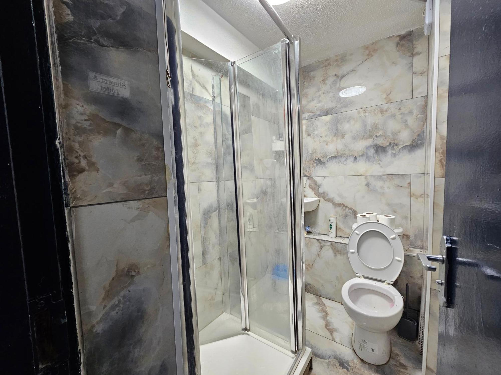 Wapping Guest house London